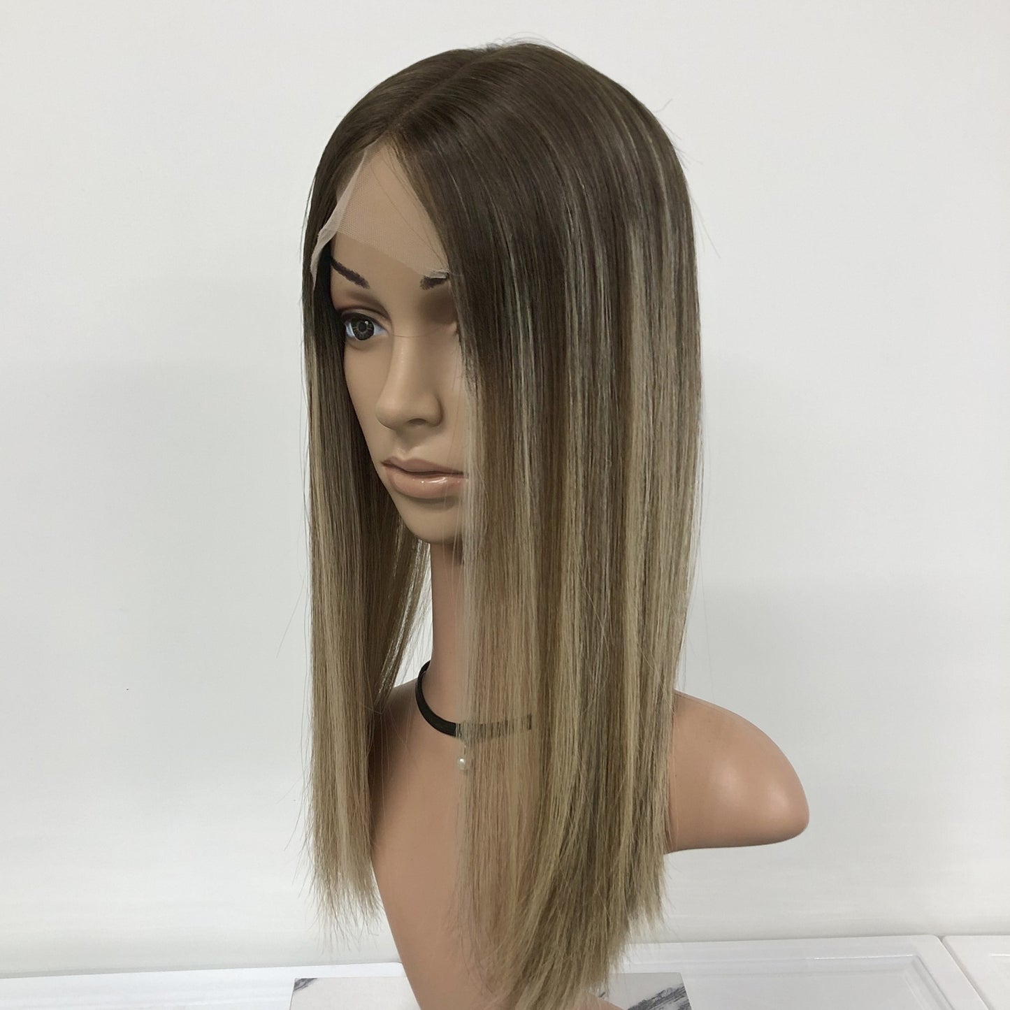 LACE TOPPER